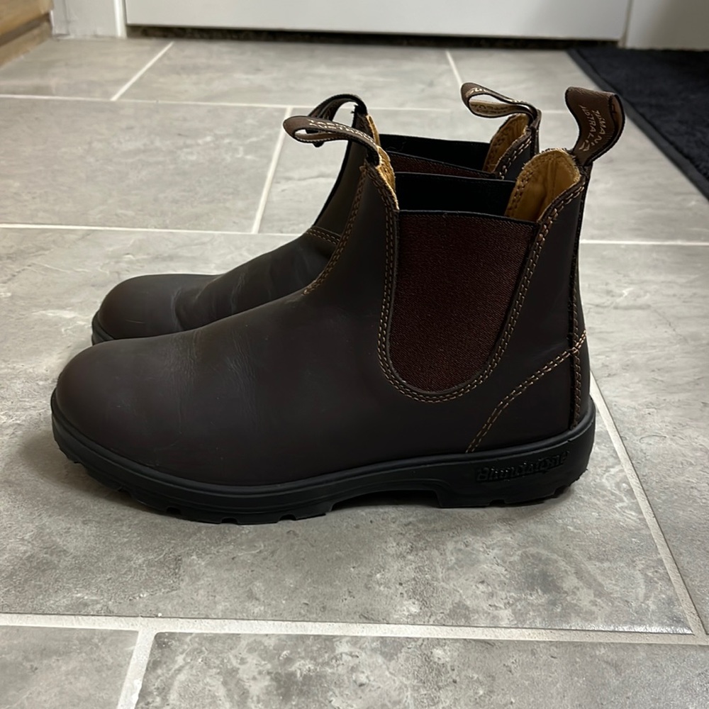 Like new Blundstone 550 walnut brown size AUS 6/US womens 9